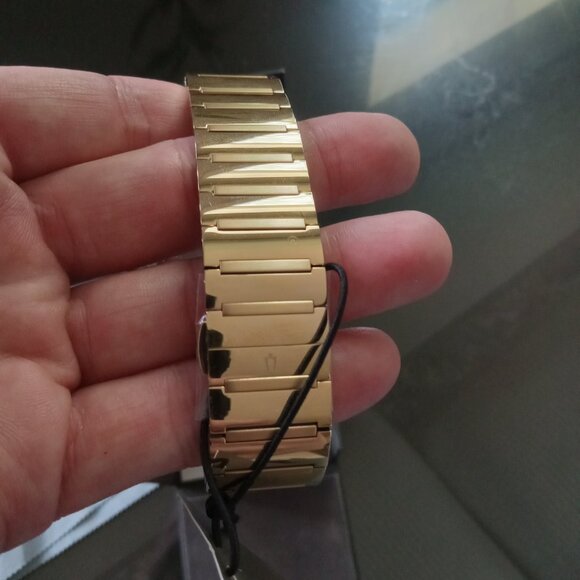 Bulova gemini gold tone watch - Picture 5 of 6